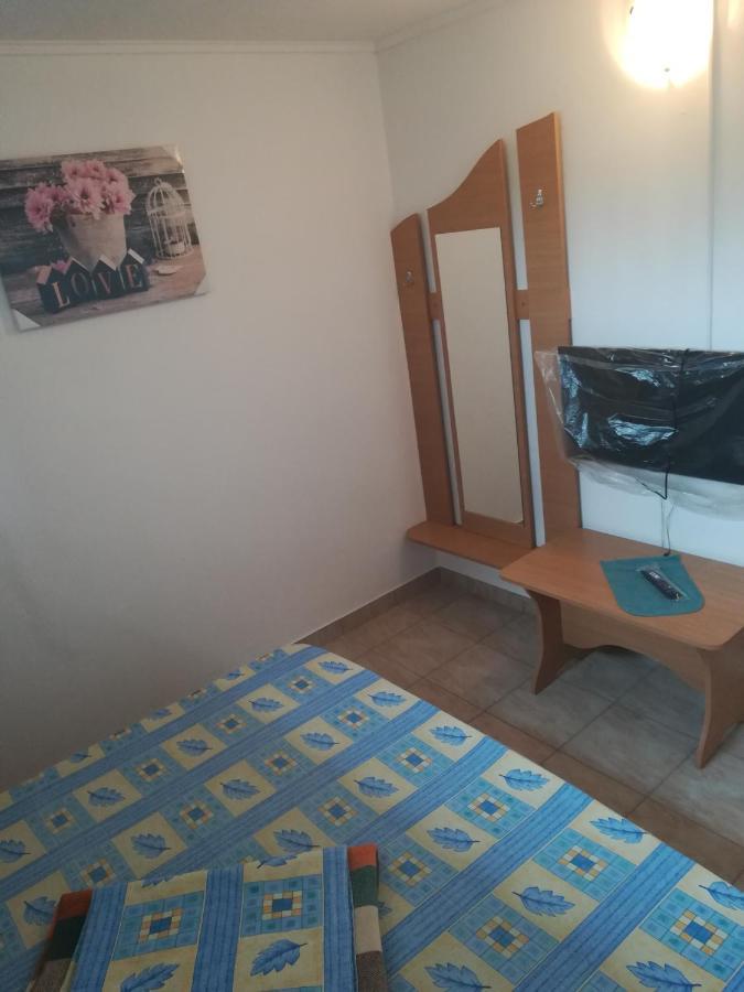 Pensiunea Lyo Două Mai Quarto foto