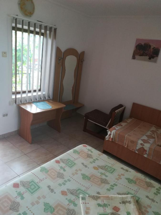 Pensiunea Lyo Două Mai Quarto foto
