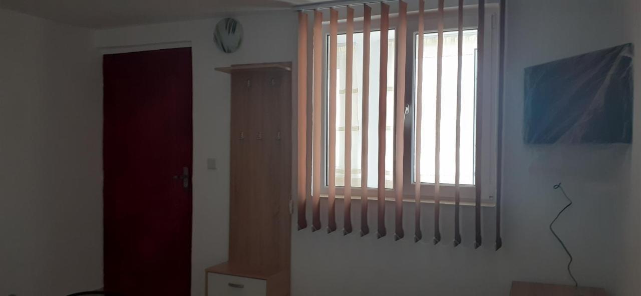 Pensiunea Lyo Două Mai Quarto foto